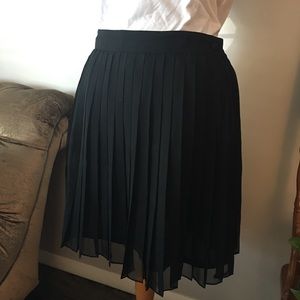 Vintage Plus Size Black Pleated Skirt